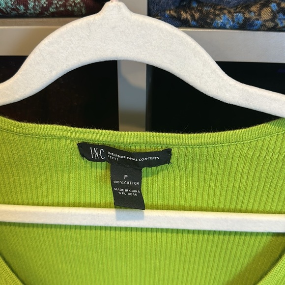 I.N.C. International Concepts green 1/2 sleeve ribbed scoop neck sweater size P - Picture 2 of 3